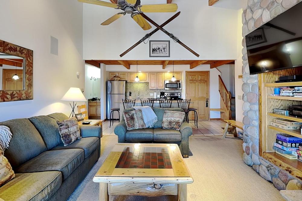Timberline Condominiums 1 Bedroom plus Loft Deluxe Unit C3B